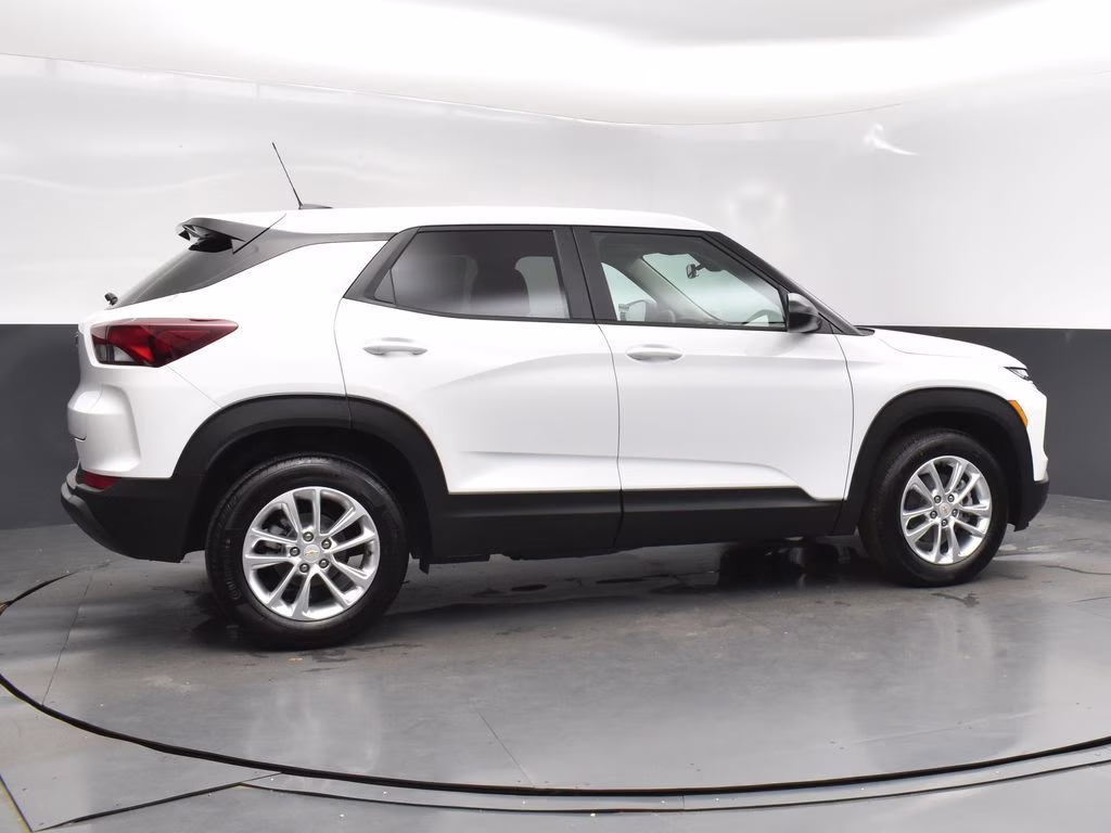 2025 Chevrolet Trailblazer LS - Photo 8