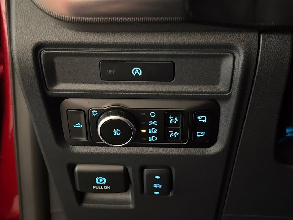 2025 Rapid Red Metallic Tinted Clearcoat Ford F-150 Platinum 4X4 Truck