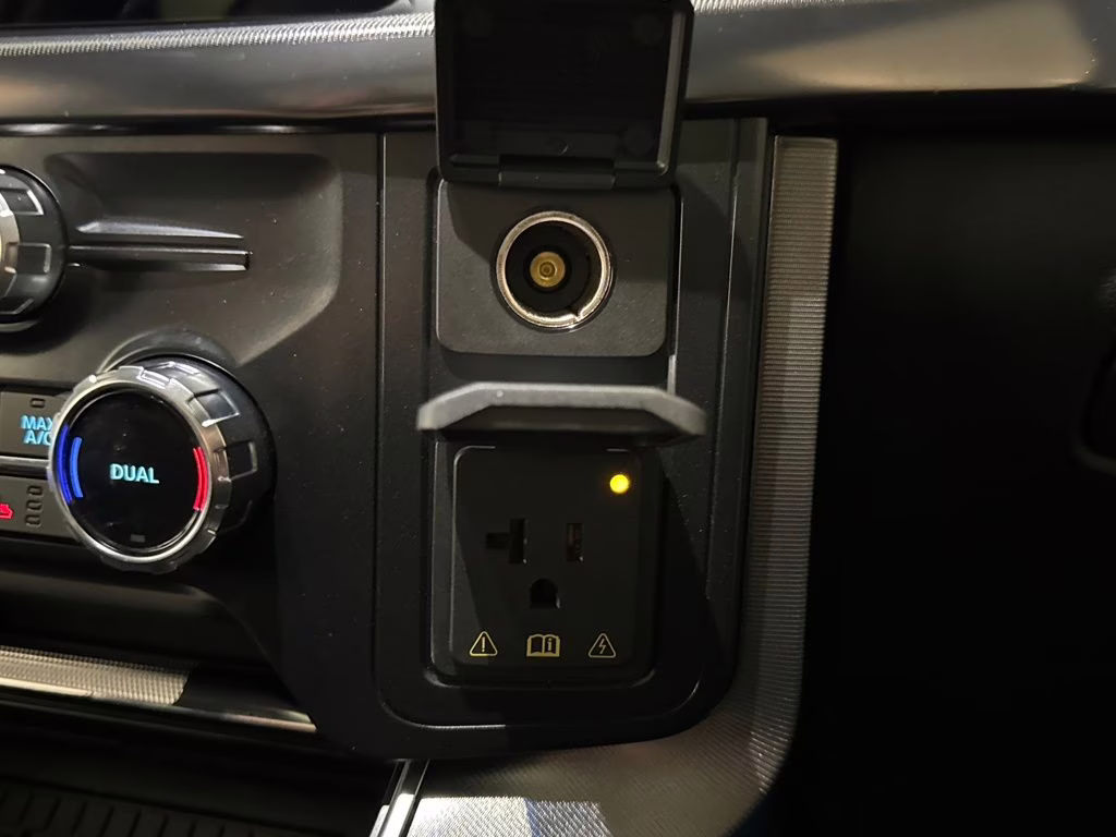 2025 Rapid Red Metallic Tinted Clearcoat Ford F-150 Platinum 4X4 Truck