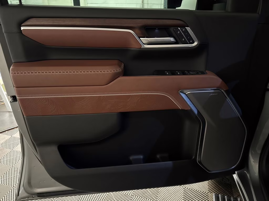 2025 Sterling Metallic GMC Sierra 2500HD Denali Ultimate 4X4 Truck