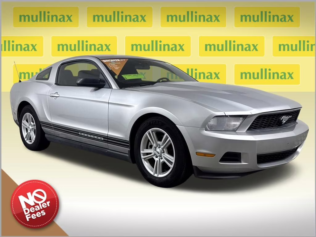 2012 Ingot Silver Metallic Ford Mustang V6 RWD Coupe