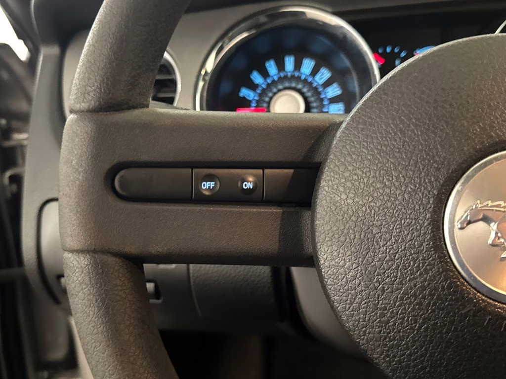 2012 Ingot Silver Metallic Ford Mustang V6 RWD Coupe