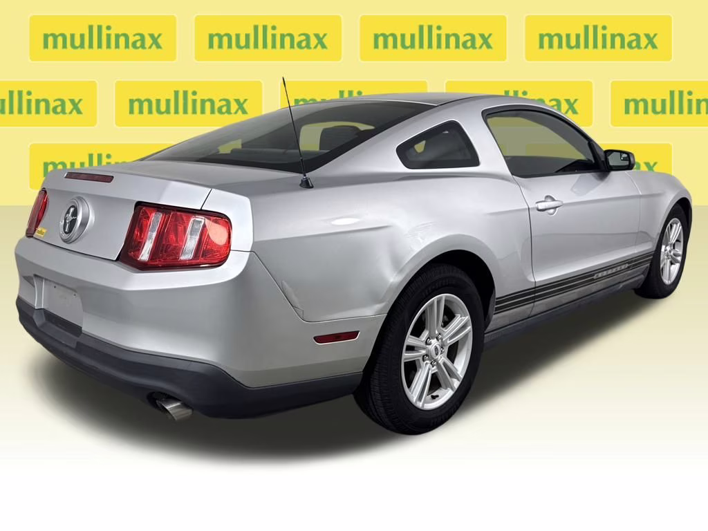 2012 Ingot Silver Metallic Ford Mustang V6 RWD Coupe