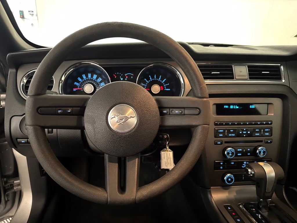 2012 Ingot Silver Metallic Ford Mustang V6 RWD Coupe