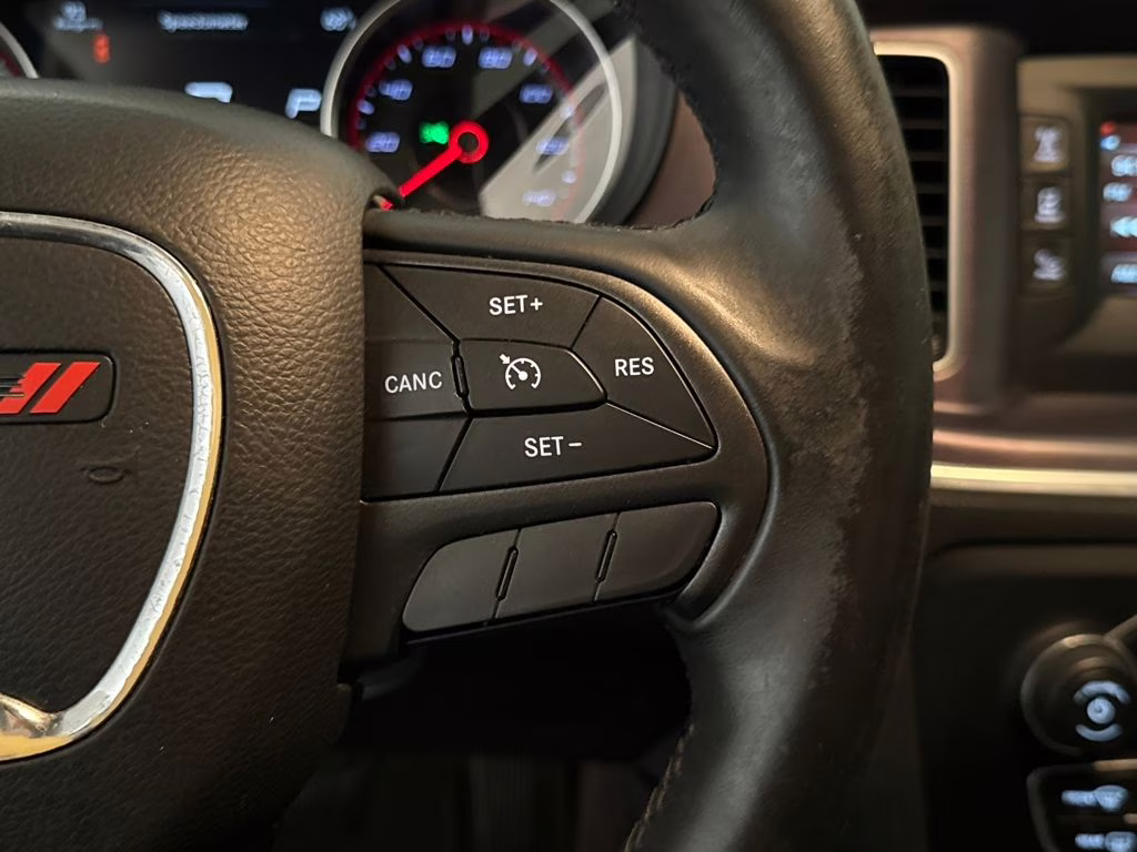 2017 Pitch Black Clearcoat Dodge Charger SE RWD Sedan