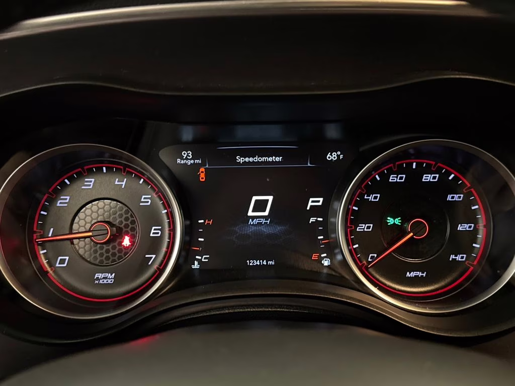 2017 Pitch Black Clearcoat Dodge Charger SE RWD Sedan