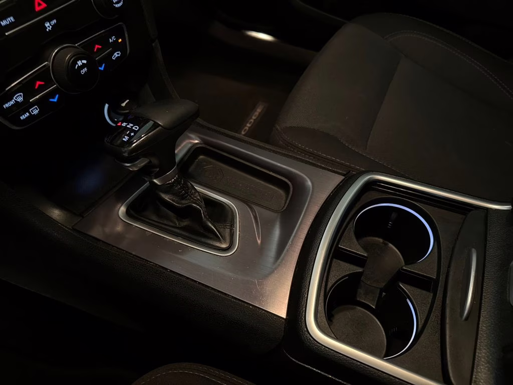 2017 Pitch Black Clearcoat Dodge Charger SE RWD Sedan