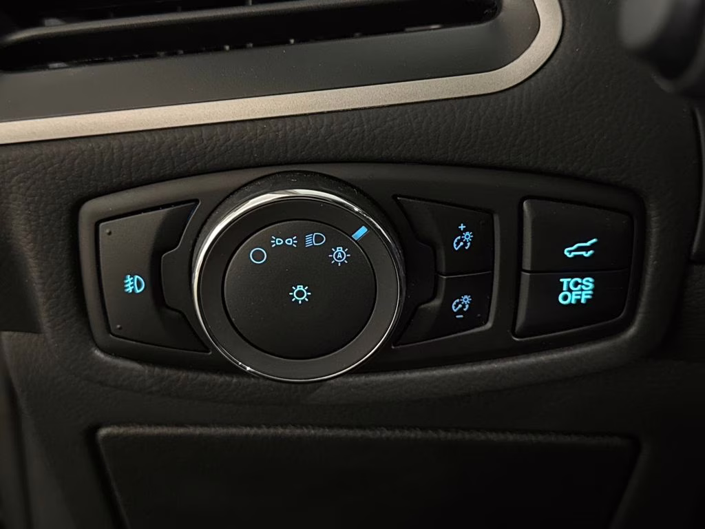 2024 Black Metallic Ford Edge SEL AWD SUV