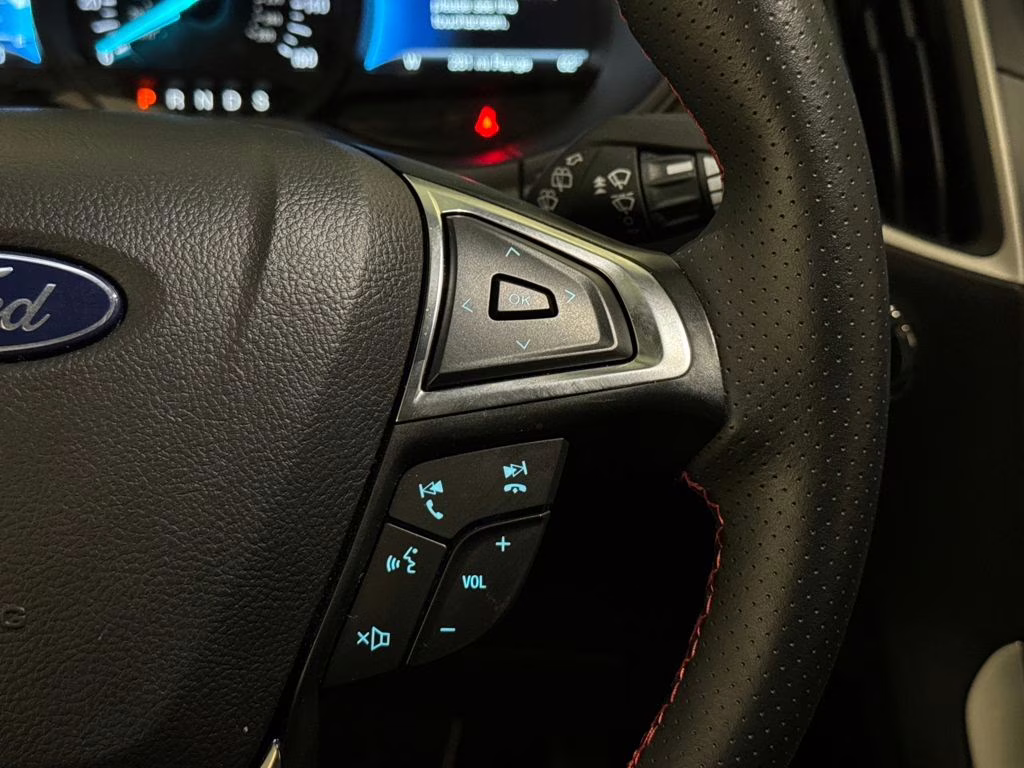 2024 Atlas Blue Metallic Ford Edge ST Line AWD SUV