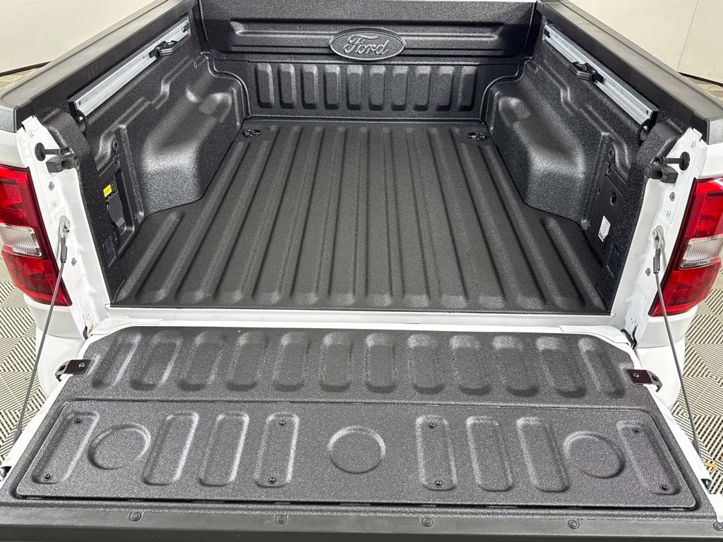 2025 Oxford White Ford Maverick LOBO AWD Truck