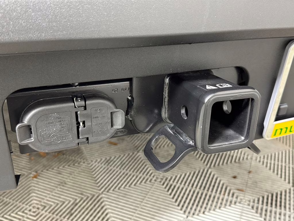 2025 Gray Metallic Ford Maverick Lariat AWD Truck