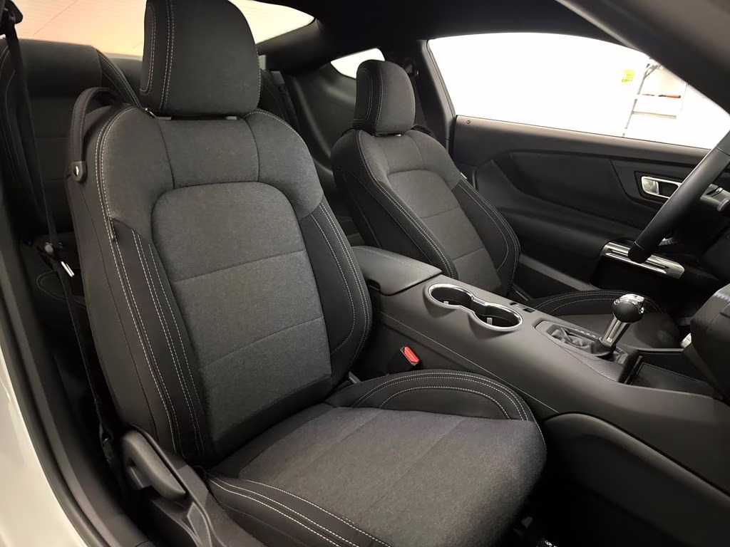 2026 Oxford White Ford Mustang EcoBoost RWD Coupe