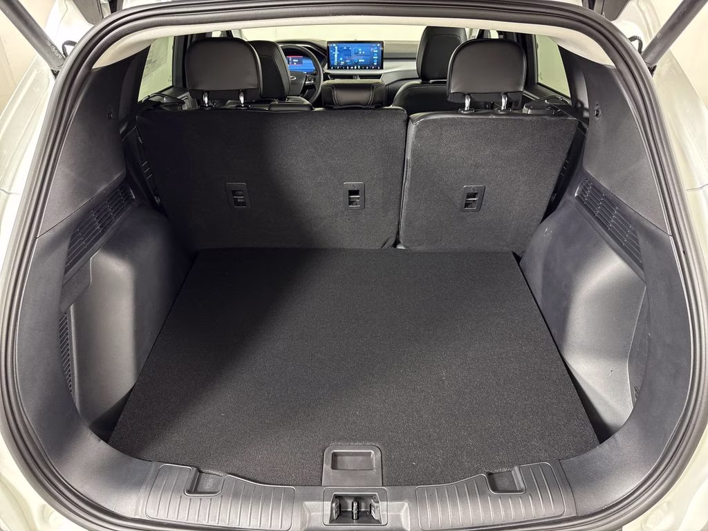 2025 White Metallic Ford Escape Plug-In Hybrid Base FWD SUV