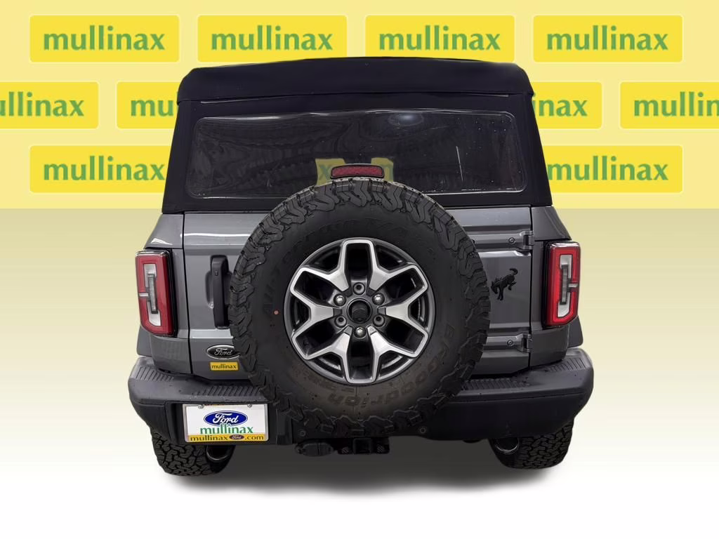 2023 Carbonized Gray Metallic Ford Bronco Badlands 4X4 SUV