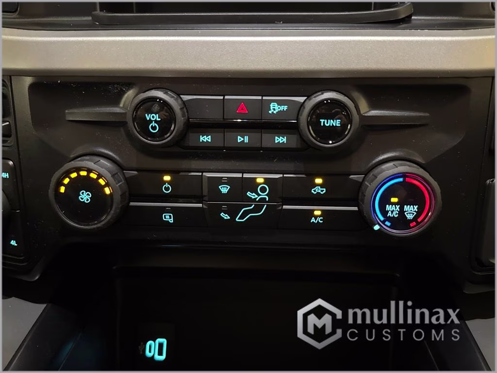 2026 Black Metallic Ford Super Duty F-250 SRW XLT 4X4 Truck