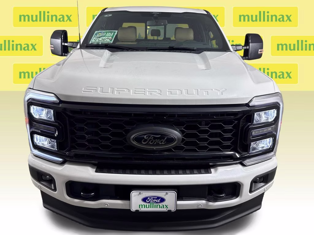 2026 Star White Metallic Tri-Coat Ford Super Duty F-250 SRW Lariat 4X4 Truck