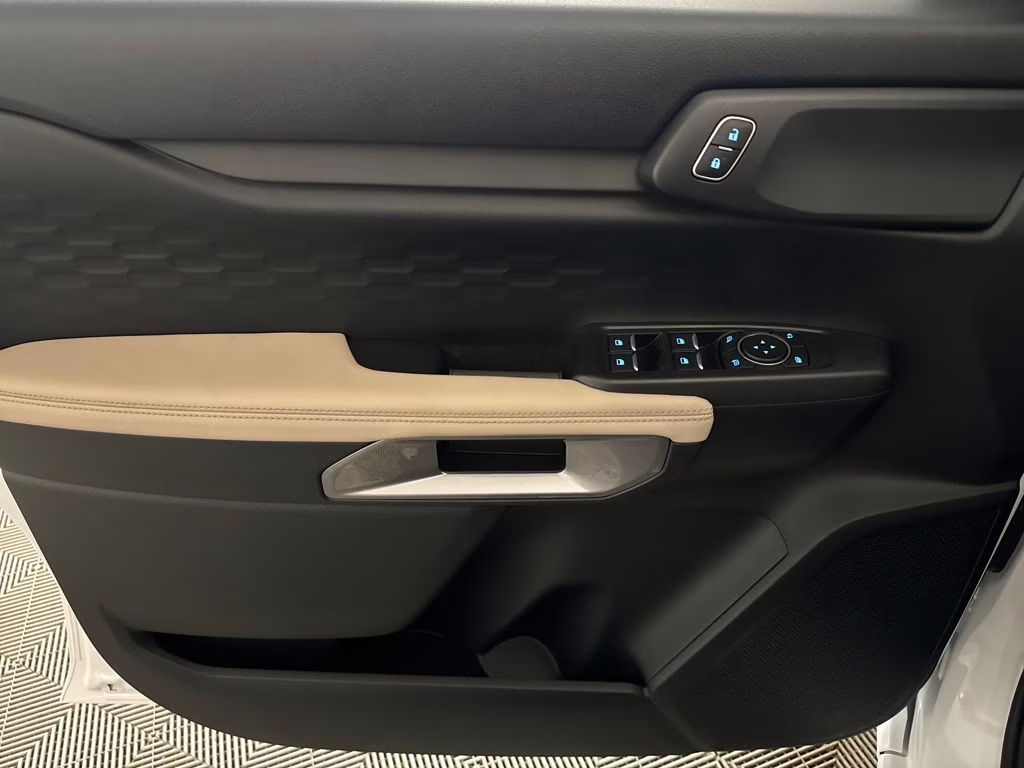 2025 Oxford White Ford Ranger XLT RWD Truck