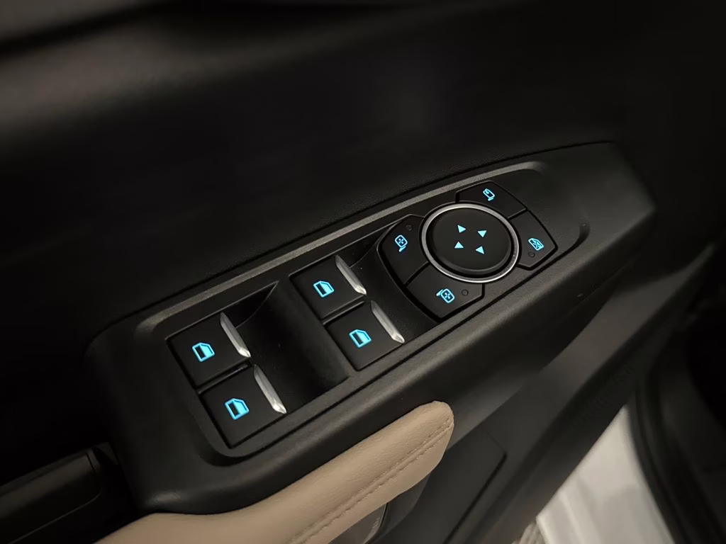 2025 Oxford White Ford Ranger XLT RWD Truck