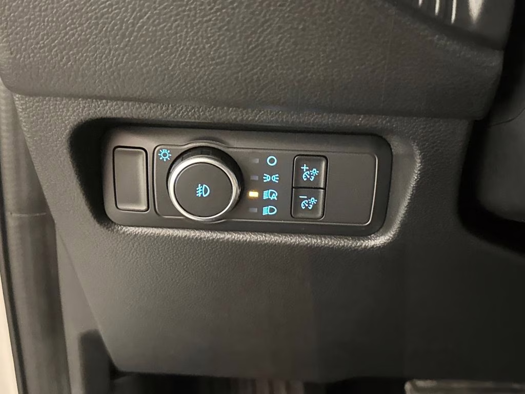 2025 Oxford White Ford Ranger XLT RWD Truck