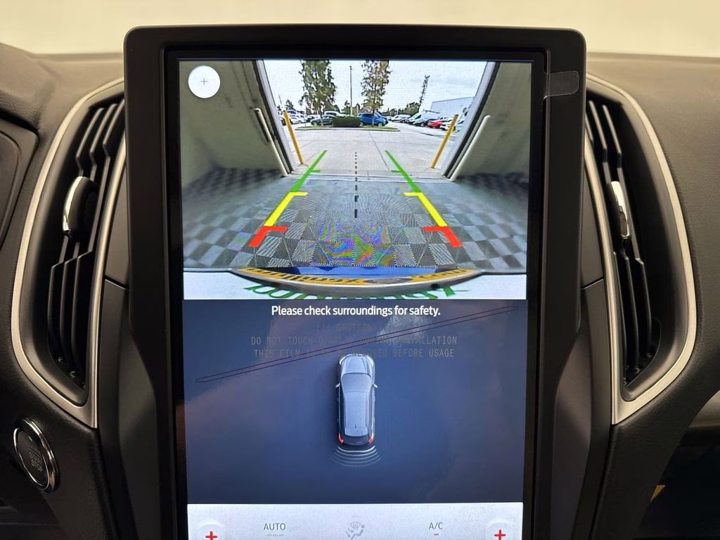 2024 Atlas Blue Metallic Ford Edge SE AWD SUV