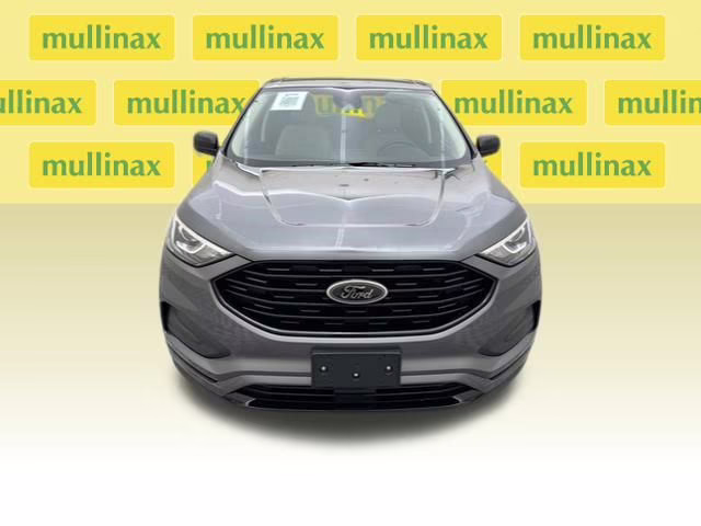 2024 Carbonized Gray Metallic Ford Edge SE AWD SUV
