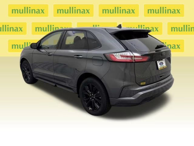 2024 Carbonized Gray Metallic Ford Edge SE AWD SUV