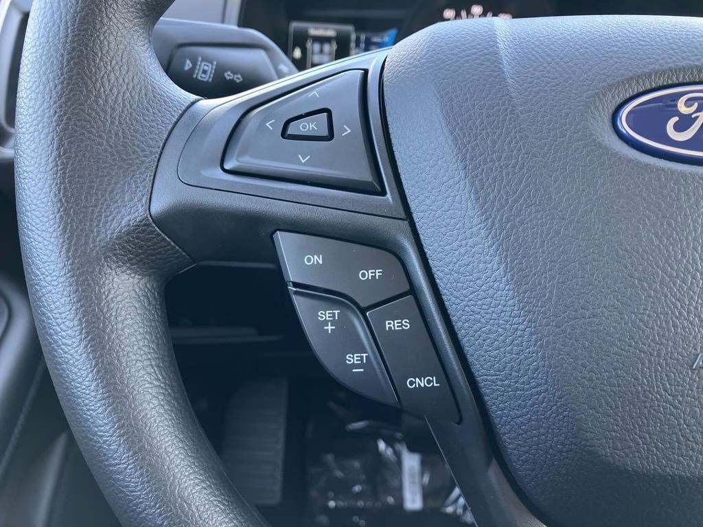 2024 Forged Green Metallic Ford Edge SE AWD SUV