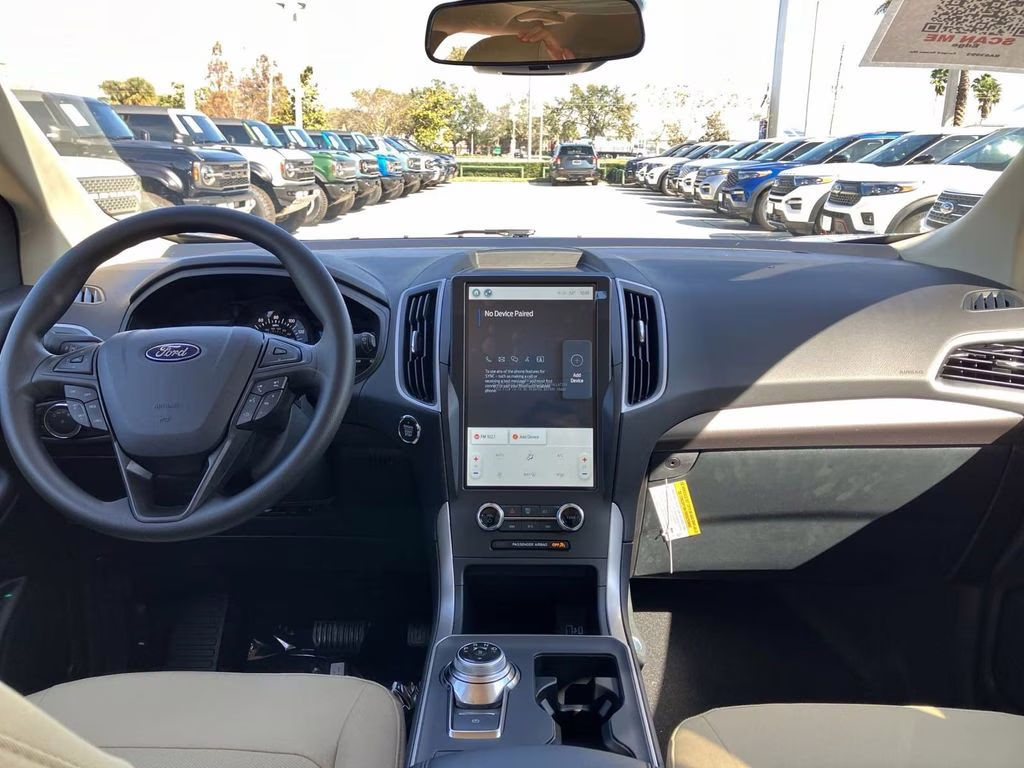 2024 Forged Green Metallic Ford Edge SE AWD SUV