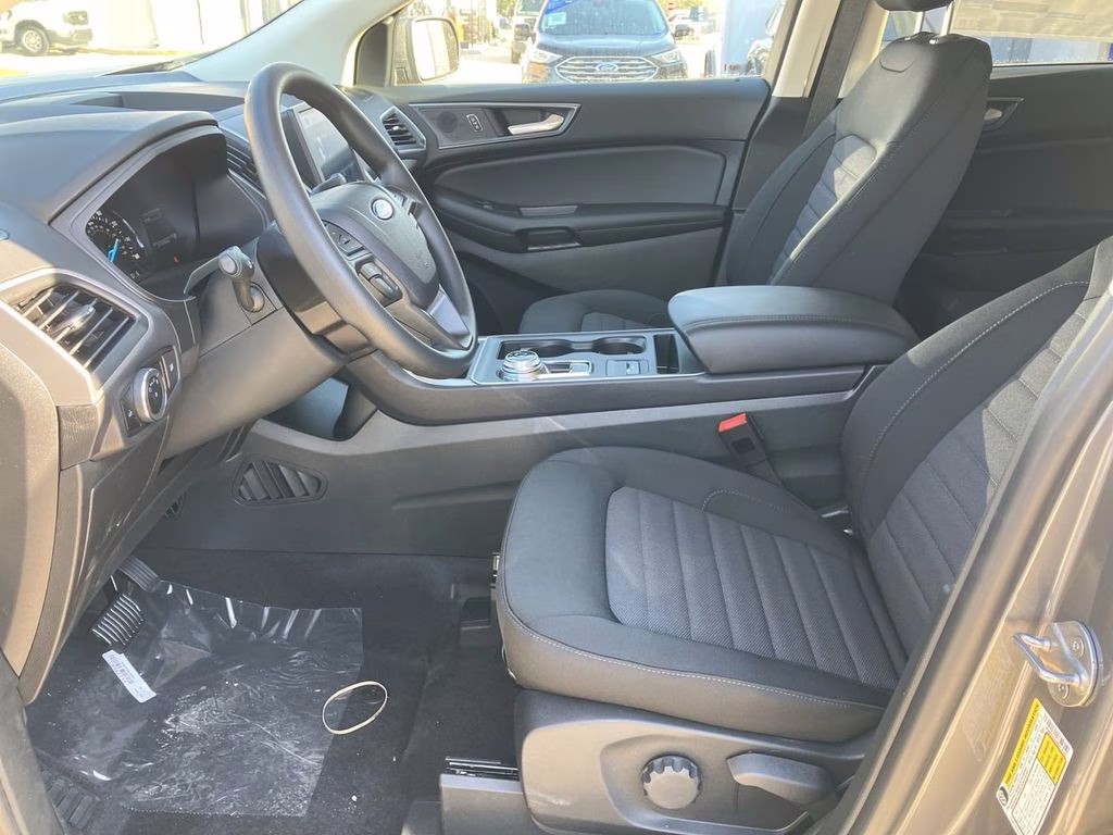 2024 Carbonized Gray Metallic Ford Edge SE AWD SUV