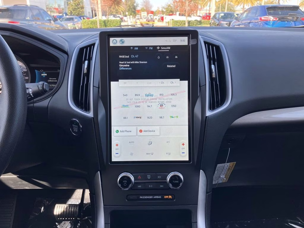 2024 Carbonized Gray Metallic Ford Edge SE AWD SUV