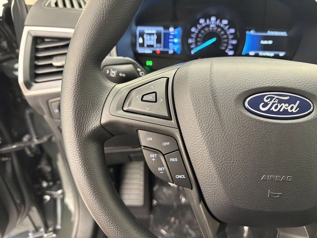 2024 Forged Green Metallic Ford Edge SE AWD SUV