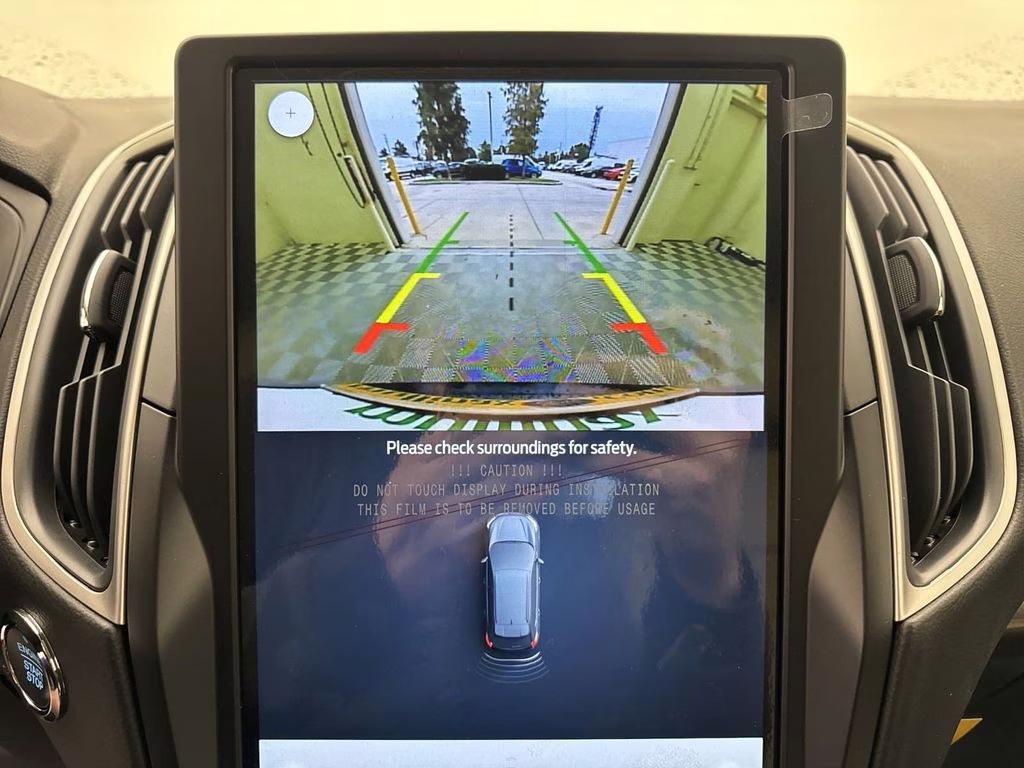 2024 Forged Green Metallic Ford Edge SE AWD SUV