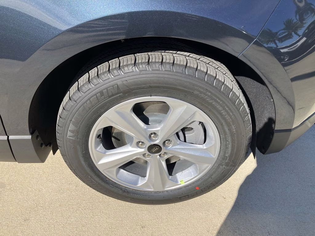 2024 Stone Blue Metallic Ford Edge SE AWD SUV