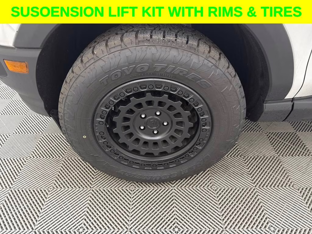 2024 Oxford White Ford Bronco Sport Big Bend DSI LIFT & RIMS 4X4 SUV