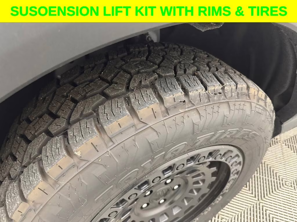 2024 Oxford White Ford Bronco Sport Big Bend DSI LIFT & RIMS 4X4 SUV