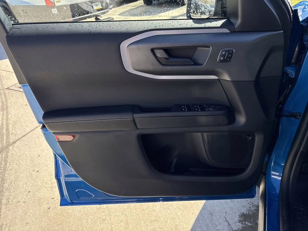 2025 Velocity Blue Metallic Ford Bronco Sport Outer Banks 4X4 SUV