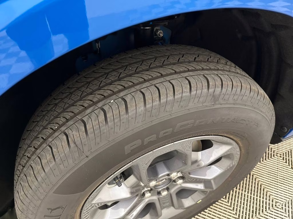 2025 Velocity Blue Ford Maverick XLT FWD Truck