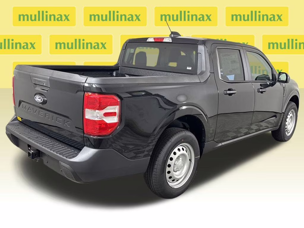 2025 Shadow Black Ford Maverick XLT FWD Truck