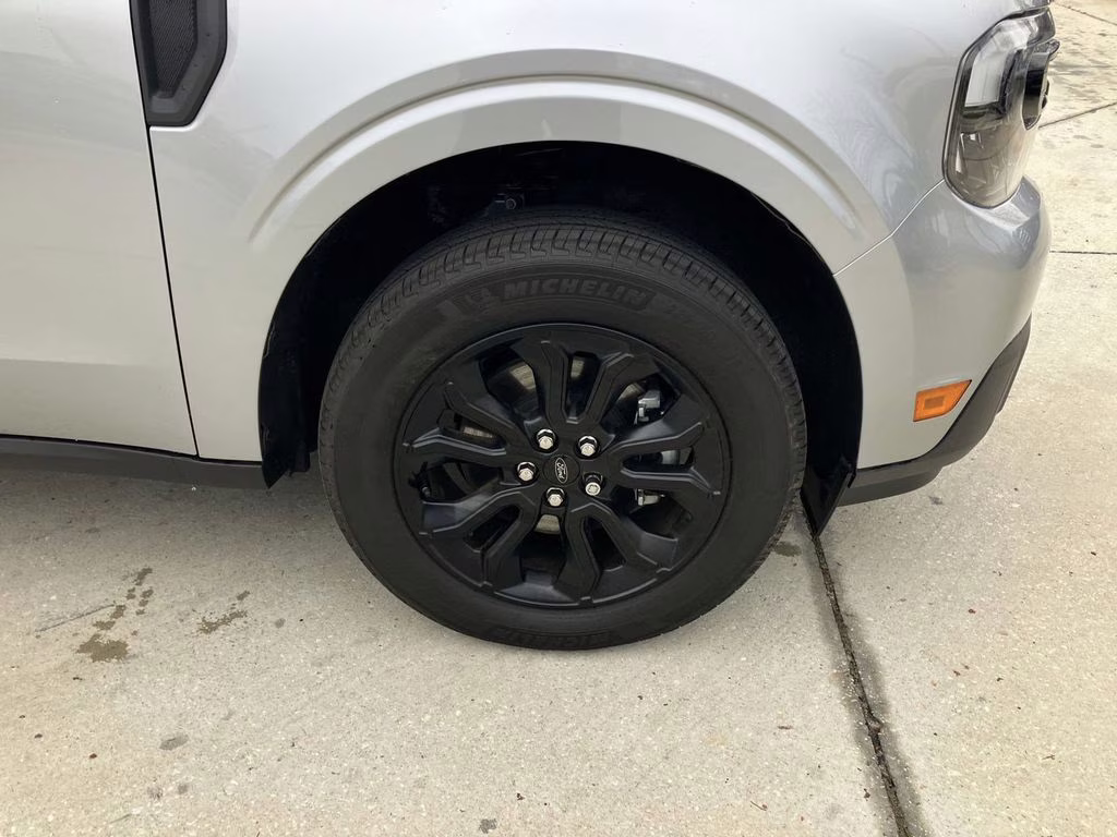 2024 Silver Metallic Ford Maverick Lariat AWD Truck