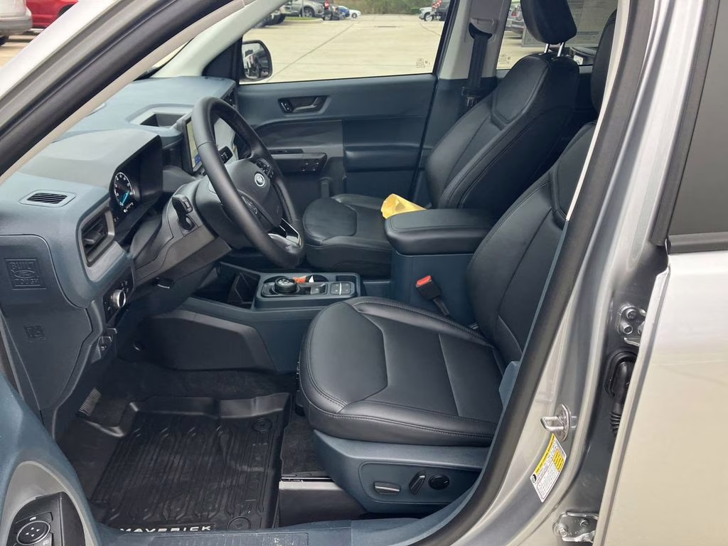 2024 Silver Metallic Ford Maverick Lariat AWD Truck