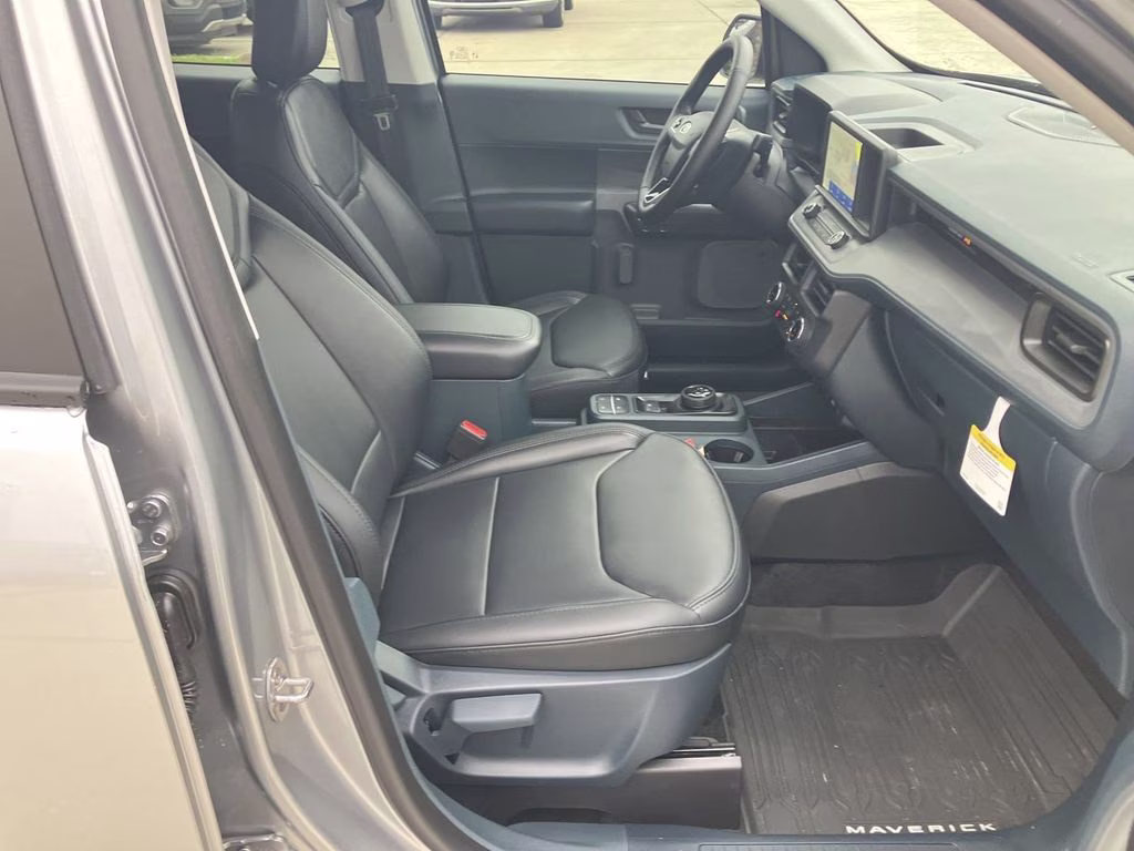 2024 Silver Metallic Ford Maverick Lariat AWD Truck
