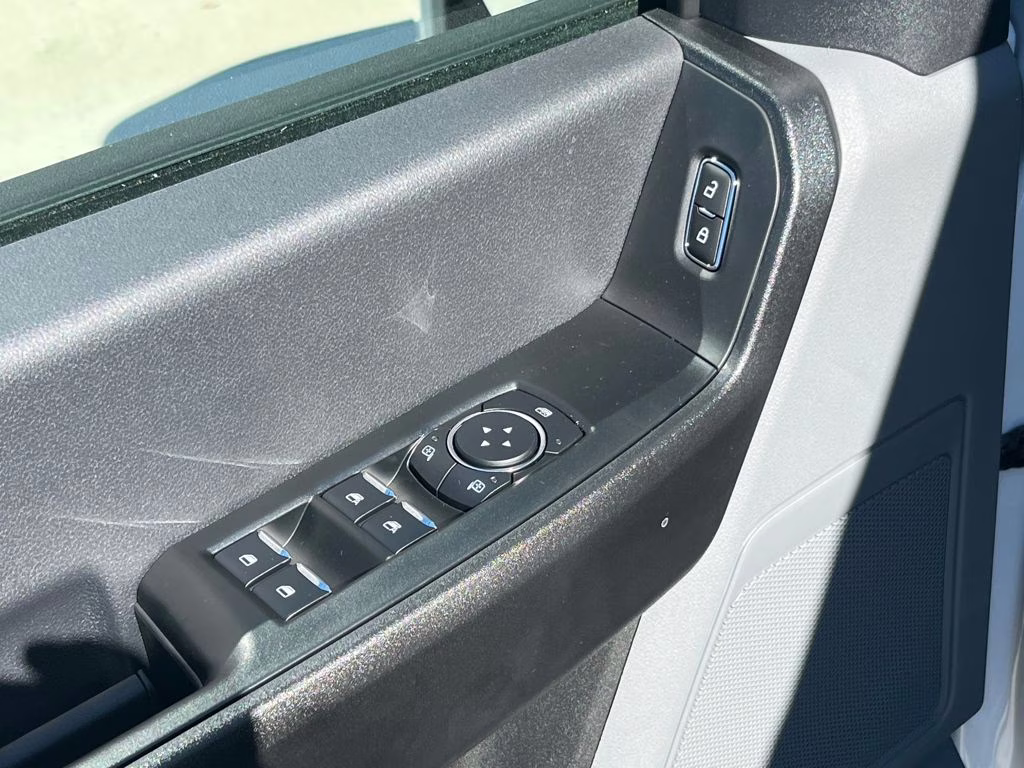 2026 Oxford White Ford Super Duty F-250 SRW XL RWD Truck