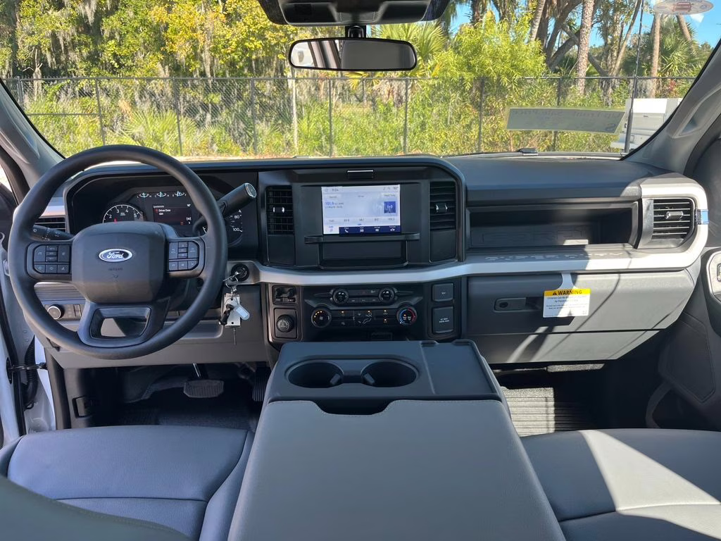 2026 Oxford White Ford Super Duty F-250 SRW XL RWD Truck