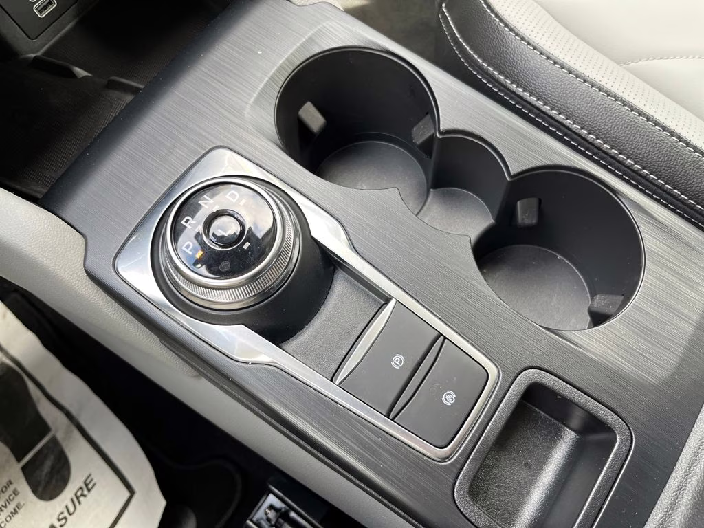 2025 Agate Black Metallic Ford Escape Plug-In Hybrid Base FWD SUV