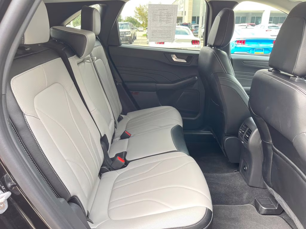 2025 Agate Black Metallic Ford Escape Plug-In Hybrid Base FWD SUV