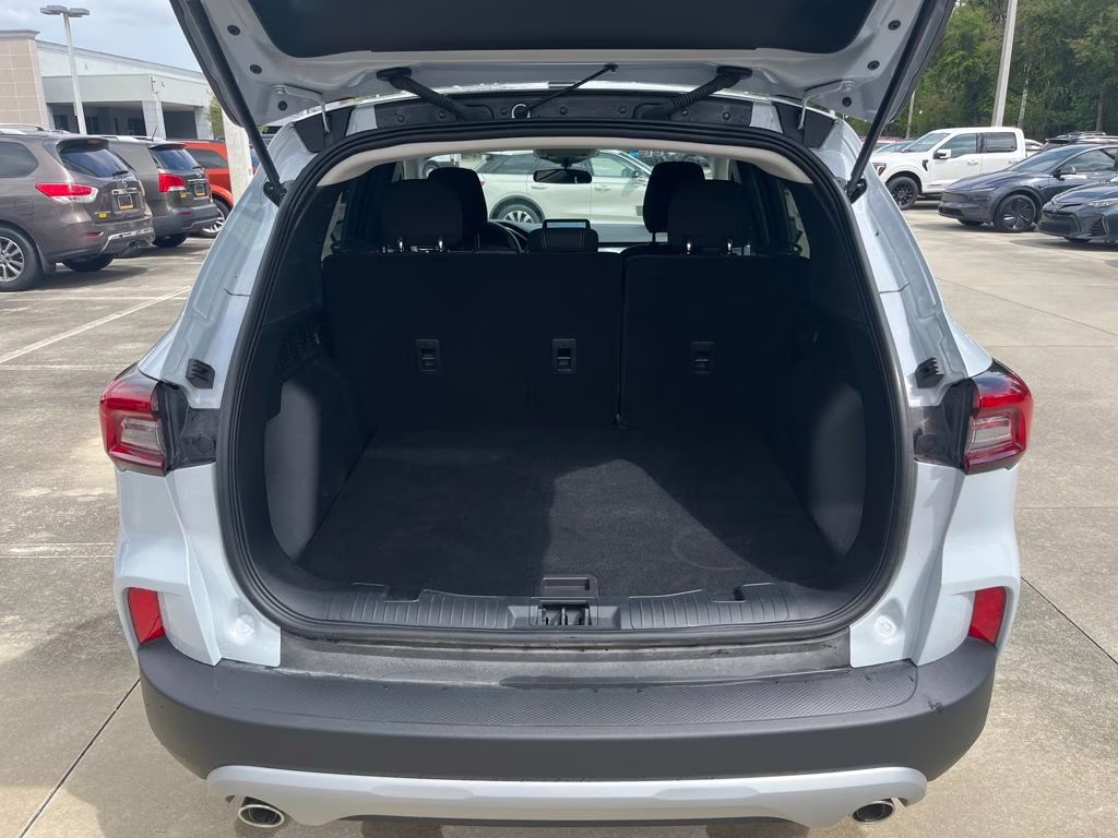 2026 Silver Metallic Ford Escape Active FWD SUV