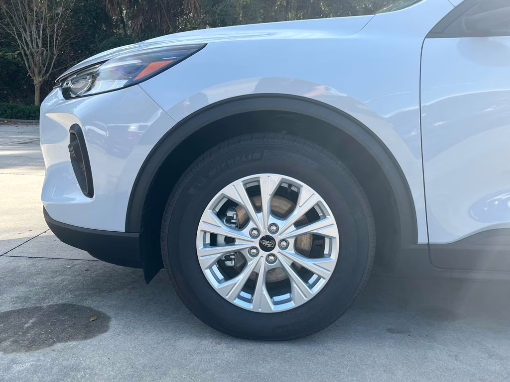 2026 Space Silver Metallic Ford Escape Active FWD SUV