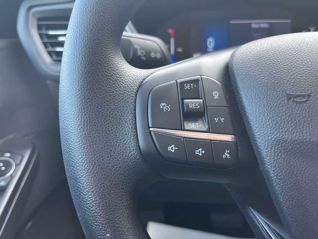 2026 Space Silver Metallic Ford Escape Active FWD SUV