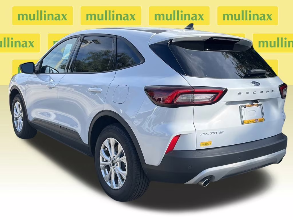 2026 Space Silver Metallic Ford Escape Active FWD SUV