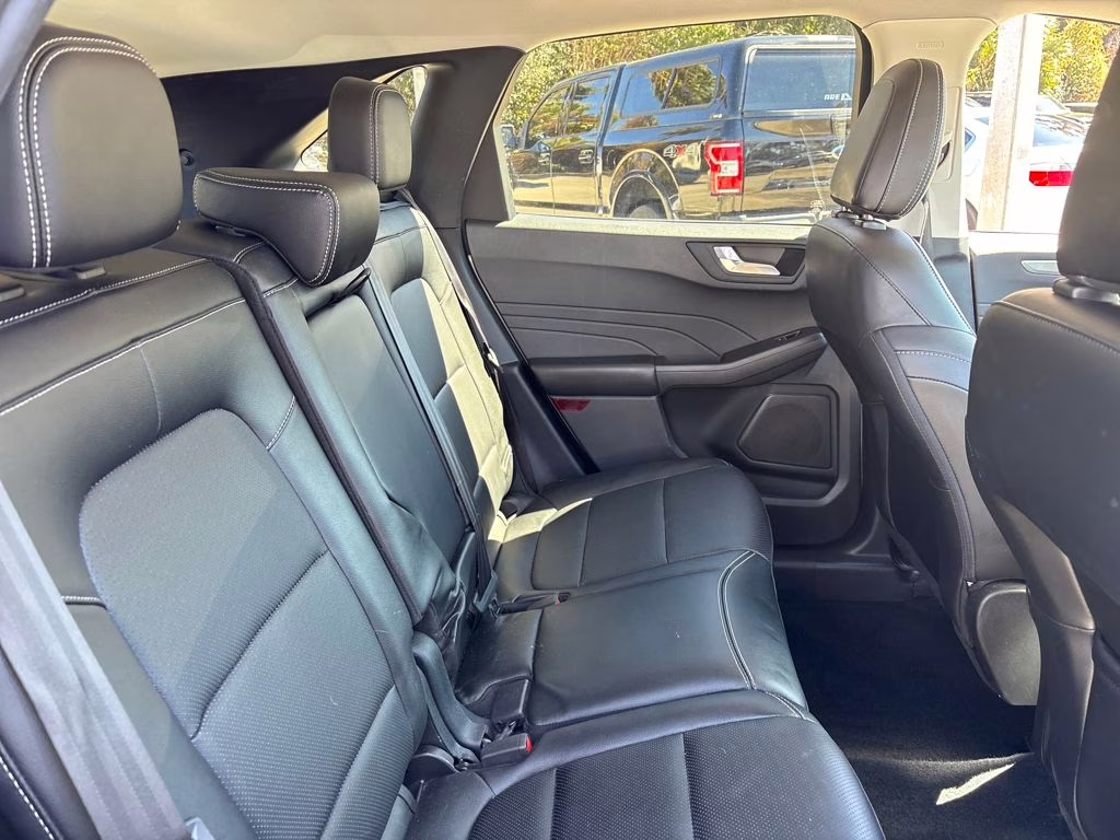 2022 Silver Metallic Ford Escape Plug-In Hybrid Titanium FWD SUV